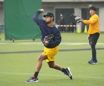 ダルビッシュが巨人勢と練習