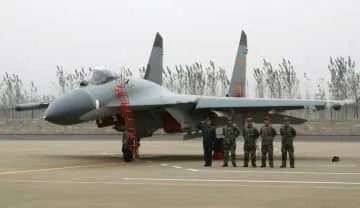 中国軍用機24機が活動